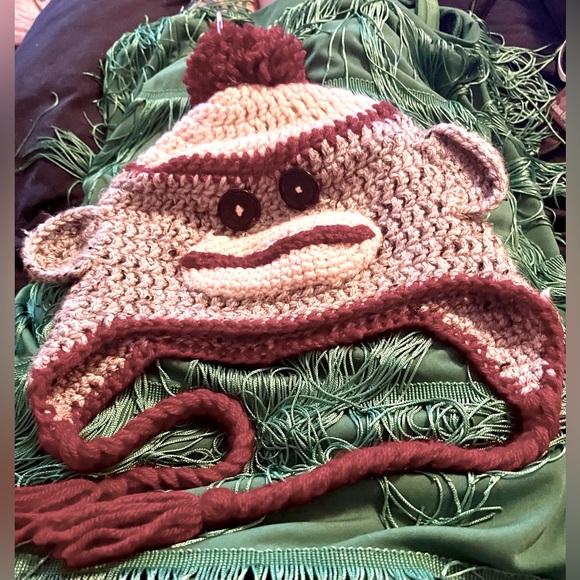 Monkey Handcrafted Hat 🐵 - Picture 3 of 3